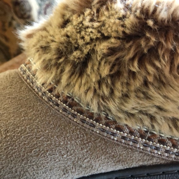 Cute Isotoner Slippers - Picture 6 of 6